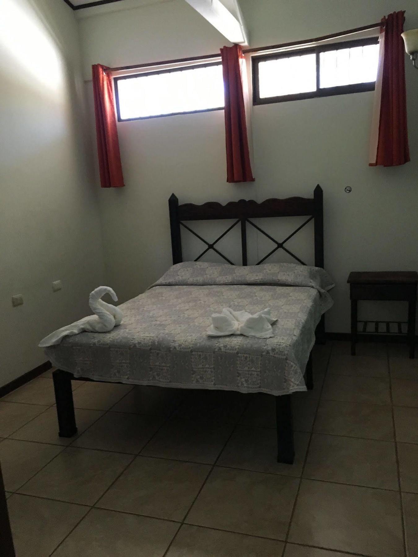 Apartotel Gaviotas Jacó Extérieur photo